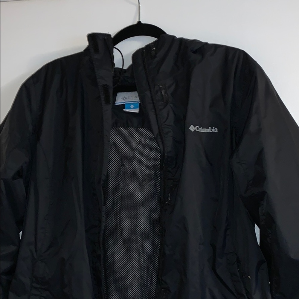 Columbia rain coat
